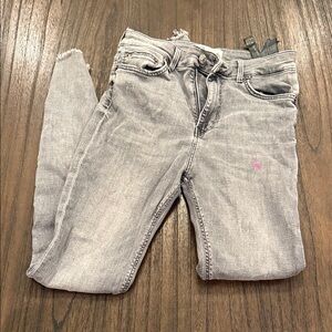 Zara Light Gray Skinny Jeans with Pink Embroidered Detail